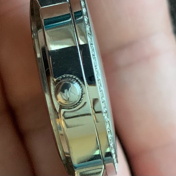 Michael Kors watch - Picture 5 of 12